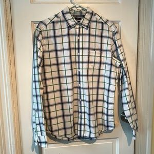 Gap Classic Fit Men’s Button Down Long Sleeve